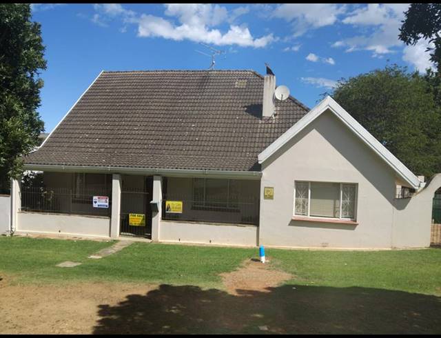 3 BEDROOM HOUSE FOR SALE IN KINGSWOOD